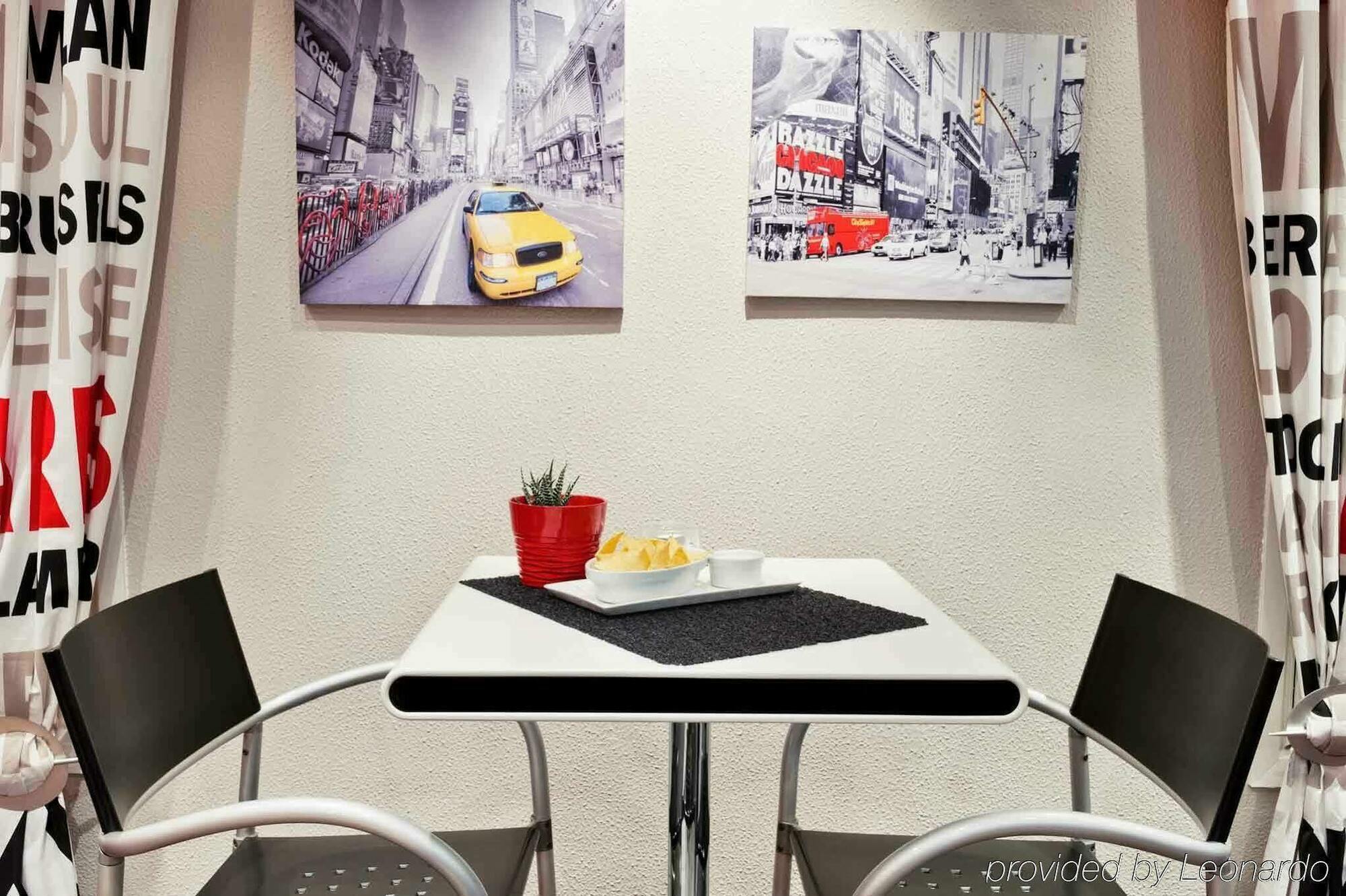 ホテル イビス リール ヴィルヌーヴ ダスク グランド スタッド ヴィルヌーヴ＝ダスク エクステリア 写真